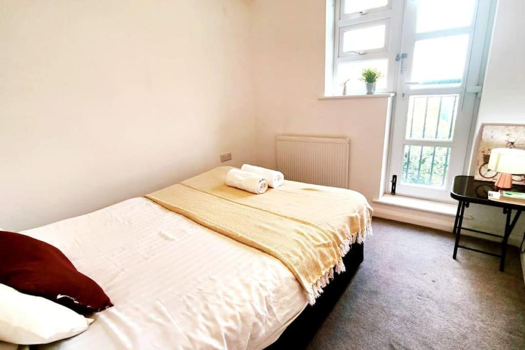 Appartamento Aldgate Flats In E1. Londra Esterno foto